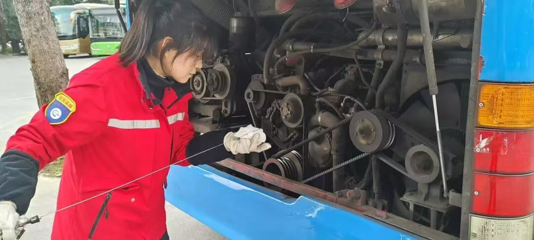 杨雪玲.png