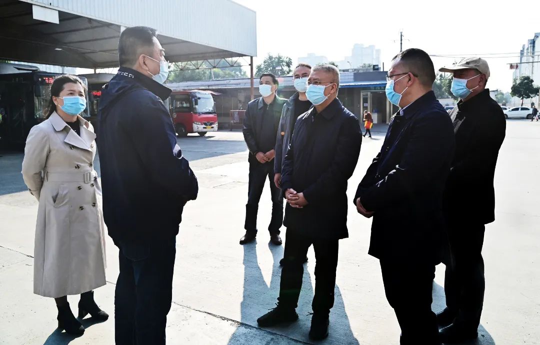 袁明副市长带队检查指导公交集团疫情防控工作
